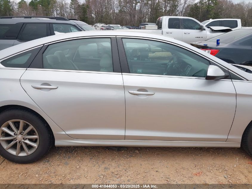 2019 HYUNDAI SONATA SE - 5NPE24AF7KH800052