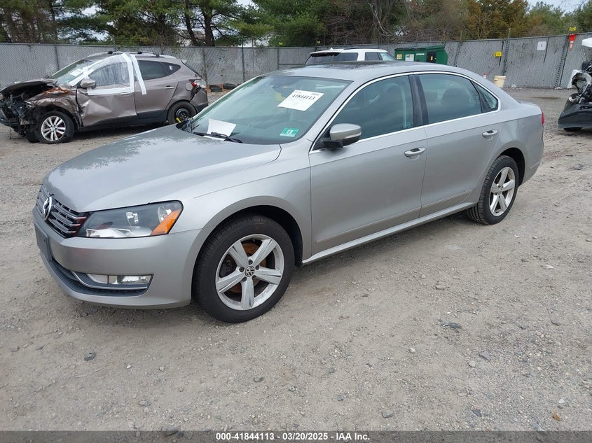 2013 VOLKSWAGEN PASSAT VIN: 1VWBN7A30DC048482