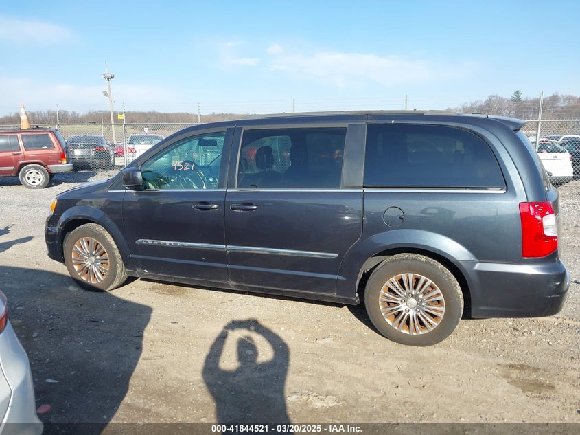 2014 CHRYSLER TOWN & COUNTRY VIN: 2C4RC1CG5ER387011