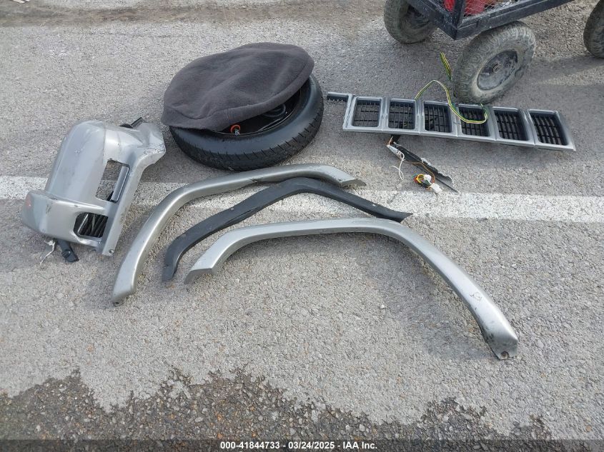 2001 Jeep Cherokee Limited/Sport VIN: 1J4FF58S51L511614 Lot: 43436589