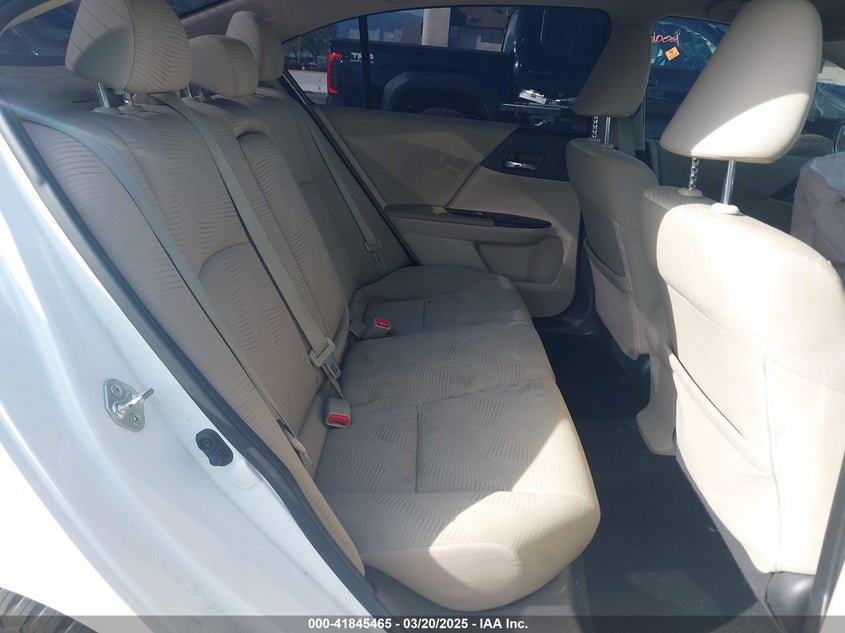 2015 HONDA ACCORD VIN: 1HGCR2F36FA026171