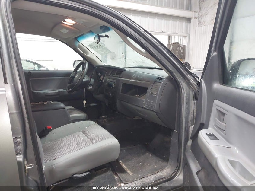2011 DODGE DAKOTA VIN: 1D7RW3GKXBS625579