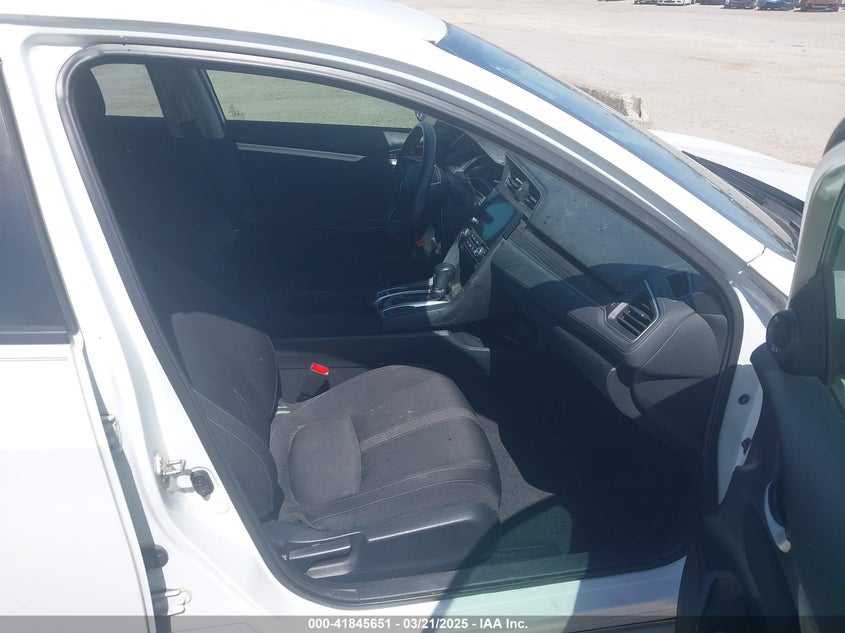 2019 HONDA CIVIC VIN: 19XFC1F34KE008721