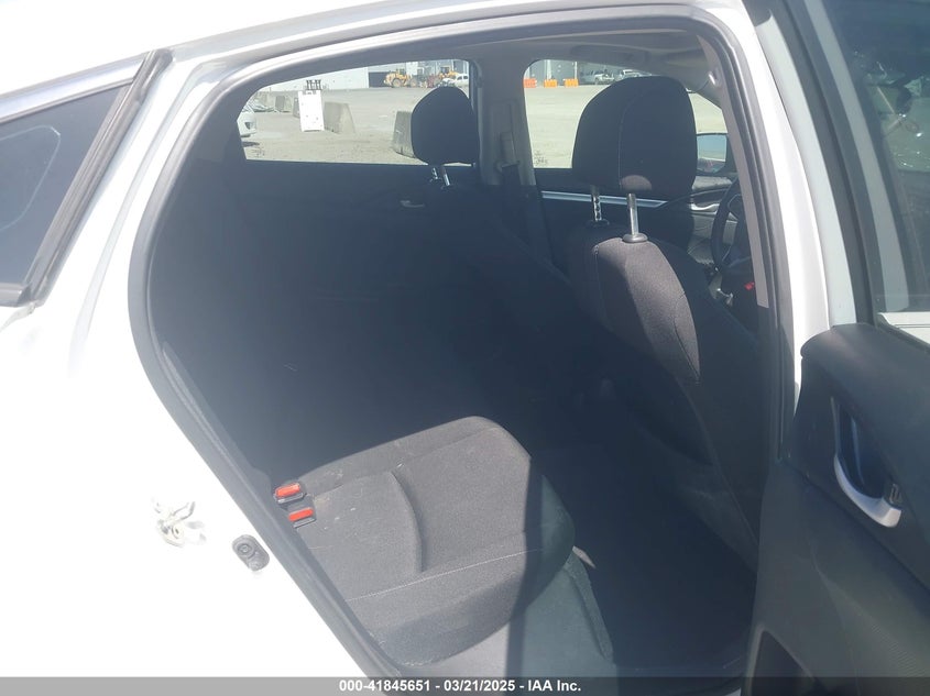 2019 HONDA CIVIC VIN: 19XFC1F34KE008721