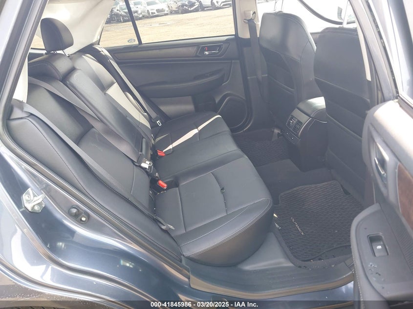 2017 Subaru Outback 2.5I Limited VIN: 4S4BSANC4H3329043 Lot: 41845986