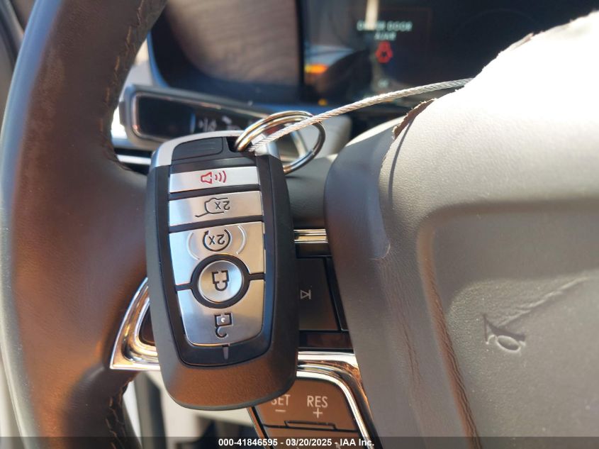 2019 Lincoln Navigator L Reserve VIN: 5LMJJ3LT9KEL16780 Lot: 41846595