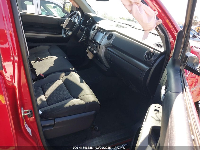 2019 TOYOTA TUNDRA SR5 5.7L V8 - 5TFDW5F15KX833817