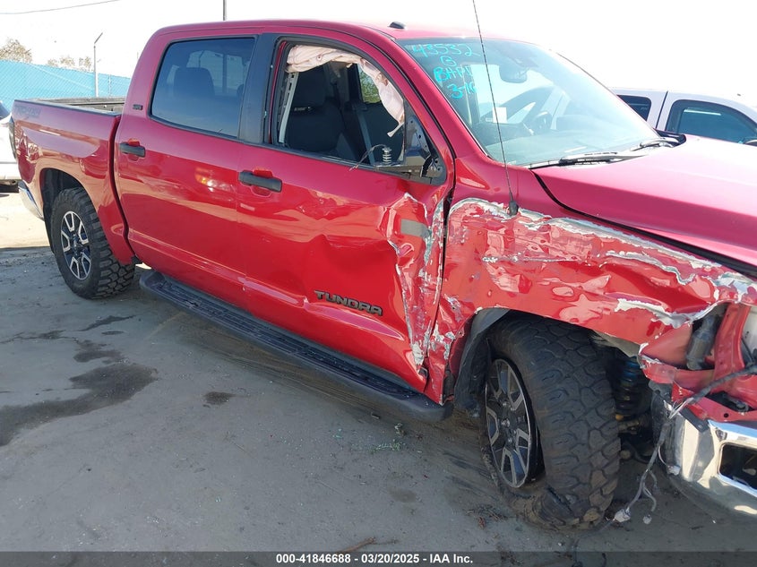 2019 TOYOTA TUNDRA SR5 5.7L V8 - 5TFDW5F15KX833817