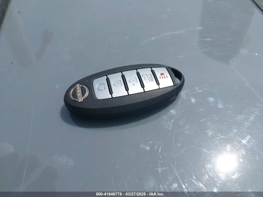 2022 NISSAN PATHFINDER SV 2WD - 5N1DR3BB6NC211566