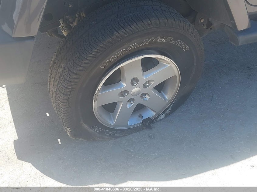 2014 JEEP WRANGLER / VIN: 1C4HJWEG6EL203988