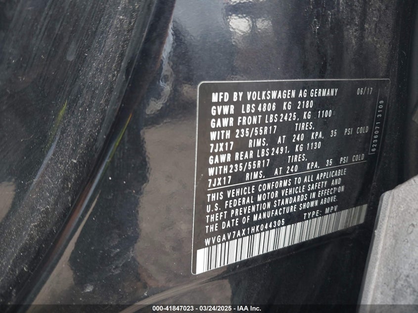 VIN WVGAV7AX1HK044305 2017 VOLKSWAGEN TIGUAN 2.0T/2.0T S