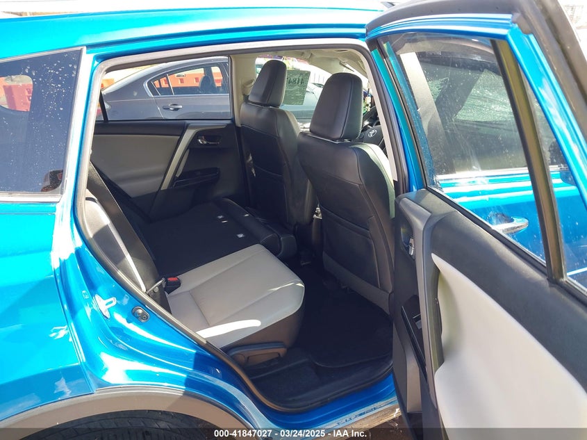 2018 TOYOTA RAV4 VIN: 2T3YFREV1JW473994