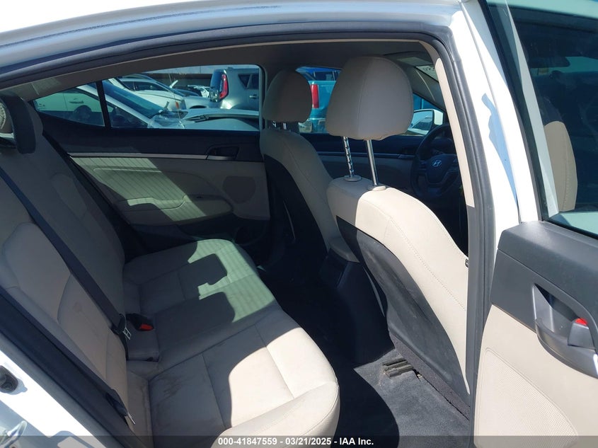 2018 HYUNDAI ELANTRA SEL - 5NPD84LF6JH281579