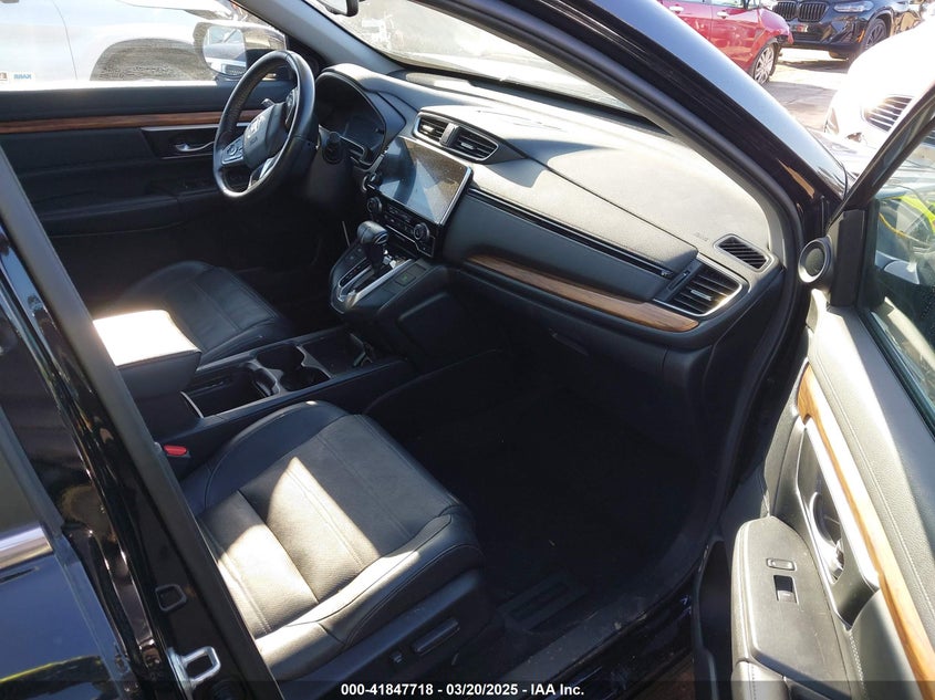2019 HONDA CR-V VIN: 7FARW1H81KE036164