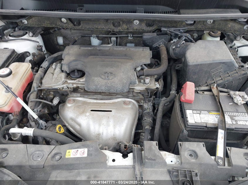 2018 TOYOTA RAV4 LE - JTMZFREV6JJ740176