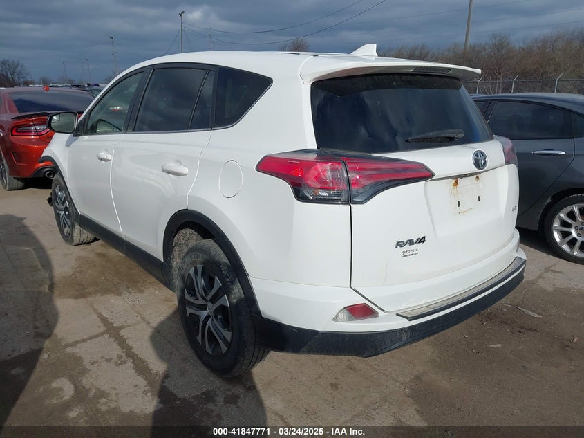 2018 TOYOTA RAV4 LE - JTMZFREV6JJ740176