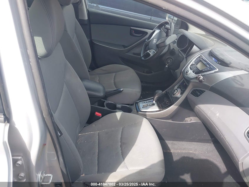 2012 HYUNDAI ELANTRA VIN: KMHDH4AE3CU292943