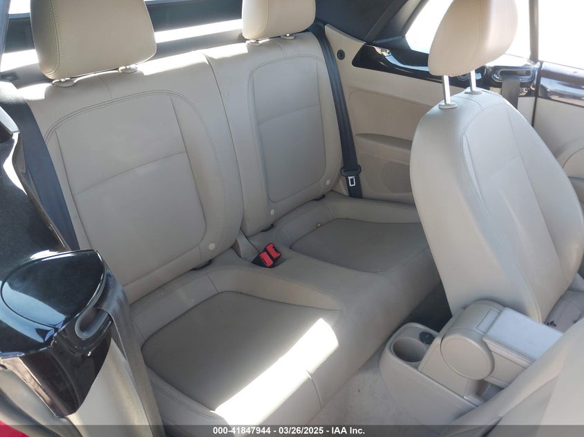 2014 VOLKSWAGEN BEETLE 2.0T R-LINE - 3VW8T7AT6EM803229