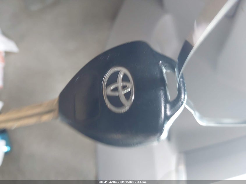 2010 TOYOTA CAMRY VIN: 4T1BF3EK2AU070091
