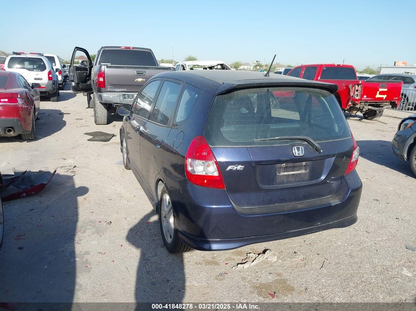 2008 HONDA FIT VIN: JHMGD38638S050726