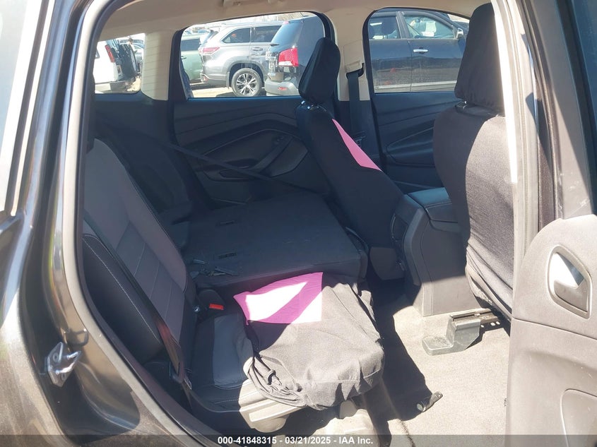 VIN 1FMCU0F70JUB79622 2018 FORD ESCAPE S