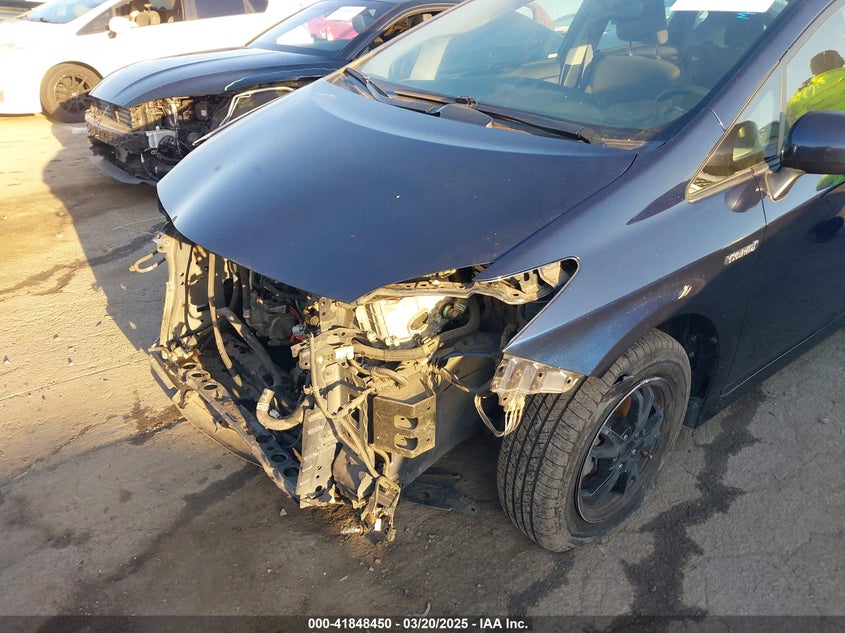 2015 TOYOTA PRIUS VIN: JTDKN3DUXF1998475