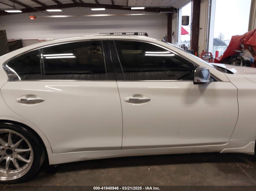 2018 INFINITI Q50 3.0T LUXE - JN1EV7AR6JM432196