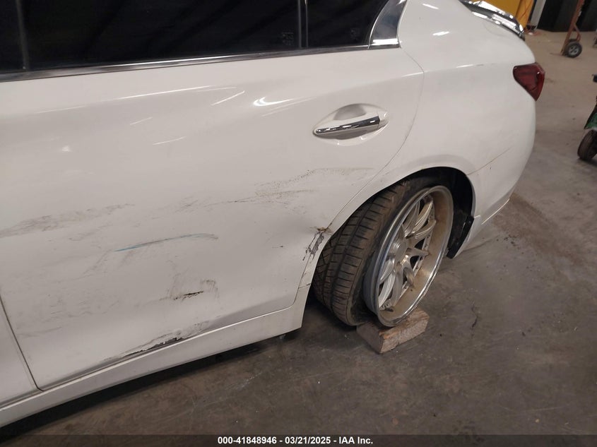 2018 INFINITI Q50 3.0T LUXE - JN1EV7AR6JM432196