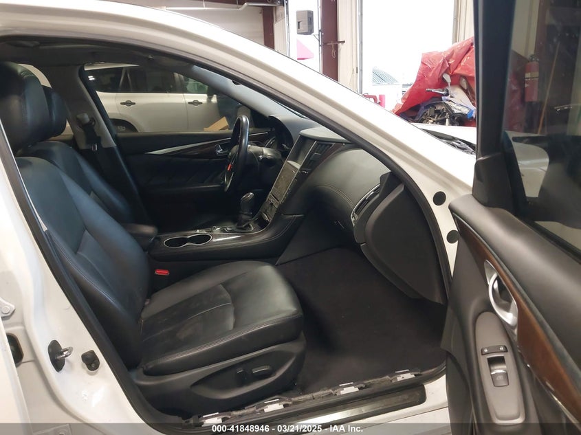 2018 INFINITI Q50 3.0T LUXE - JN1EV7AR6JM432196