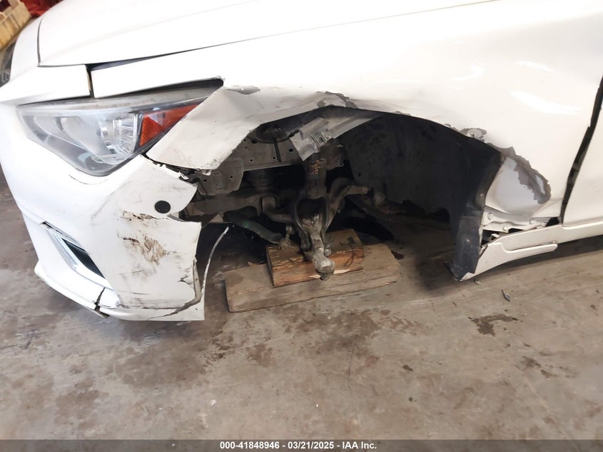 2018 INFINITI Q50 3.0T LUXE - JN1EV7AR6JM432196