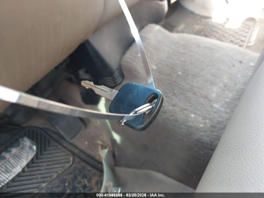 2001 Ford F-150 King Ranch Edition/Lariat/Xlt VIN: 1FTRW08W11KF80945 Lot: 41849265