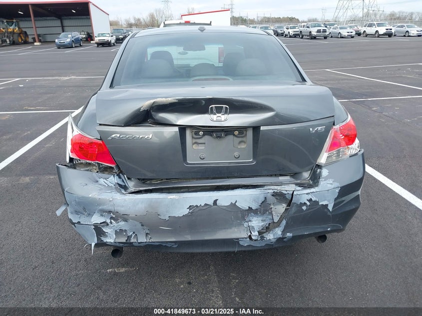 2010 HONDA ACCORD VIN: 1HGCP3F88AA028844