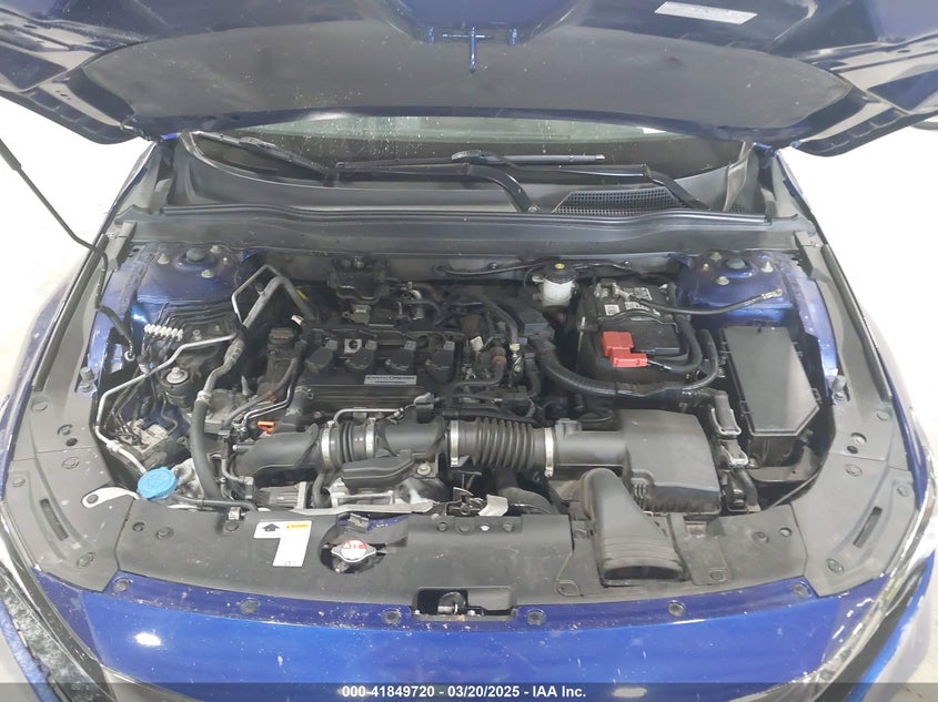 2018 HONDA ACCORD VIN: 1HGCV1F32JA137721