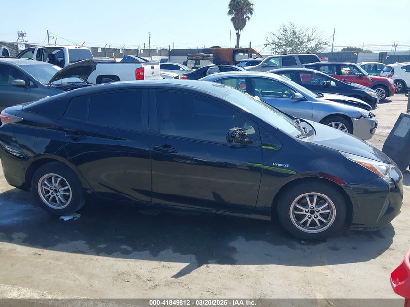 2018 TOYOTA PRIUS VIN: JTDKBRFU2J3067975