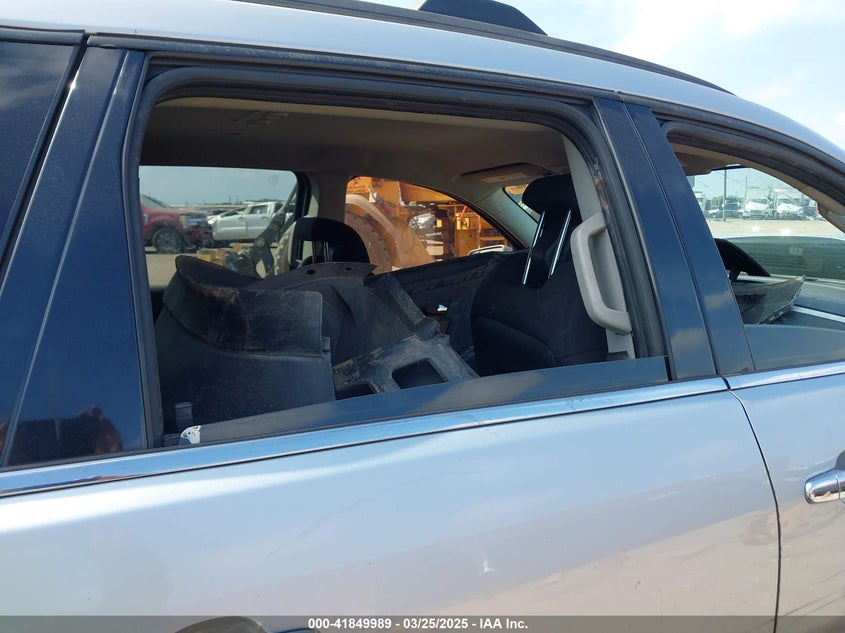 2010 CHEVROLET TRAVERSE VIN: 1GNLRFED1AJ205797