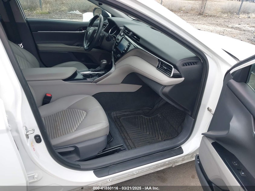 2019 TOYOTA CAMRY VIN: 4T1B11HK4KU175408