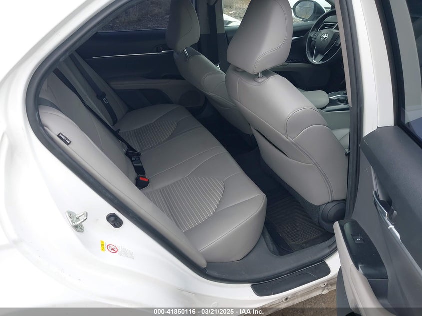 2019 TOYOTA CAMRY VIN: 4T1B11HK4KU175408