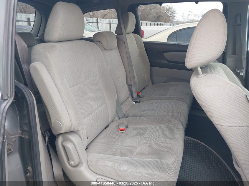 2011 HONDA ODYSSEY VIN: 5FNRL5H42BB010164