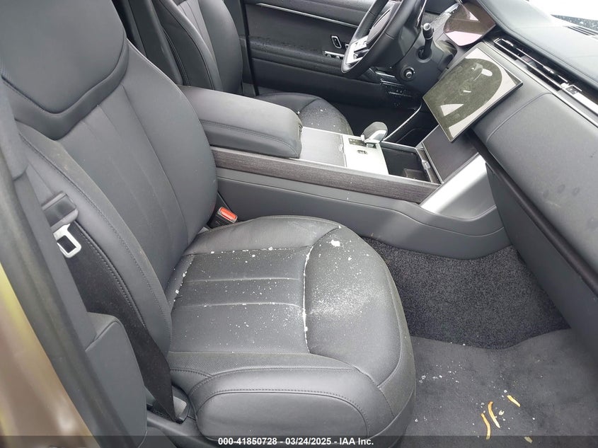 2025 LAND ROVER RANGE ROVER VIN: SALKPBFU9SA285037