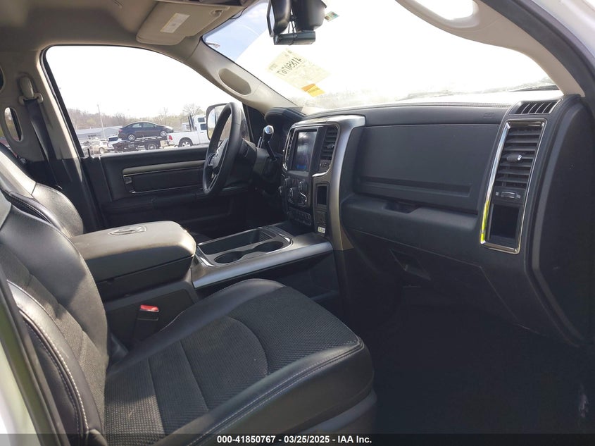2018 RAM 2500 VIN: 3C6UR5ML1JG177542