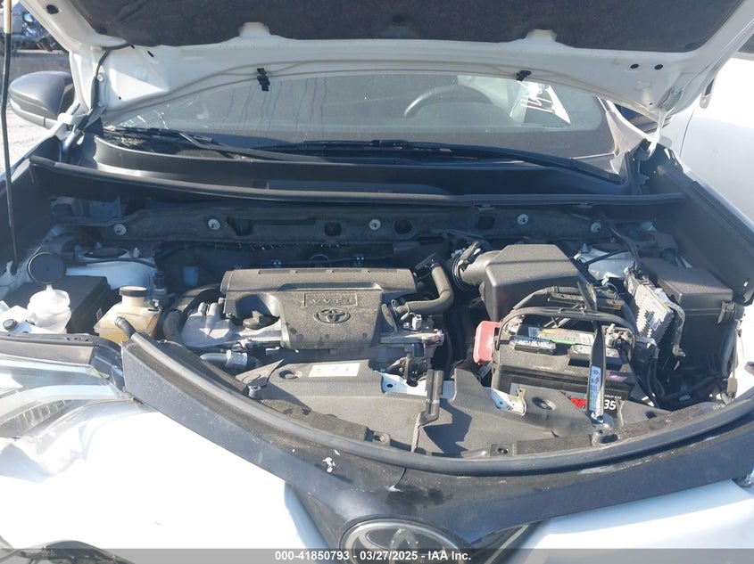 2017 TOYOTA RAV4 SE - JTMNFREV7HJ140792
