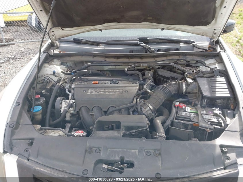 2008 HONDA ACCORD VIN: 1HGCP26878A108172