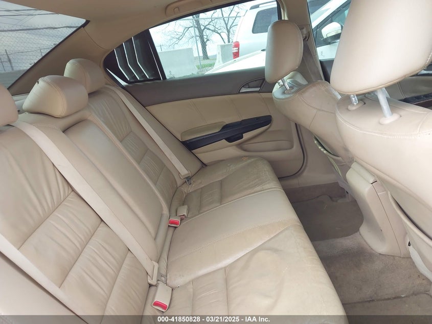 2008 HONDA ACCORD VIN: 1HGCP26878A108172