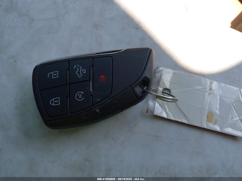 2025 GMC Sierra 1500 2Wd Short Box Pro VIN: 1GTPHAEK4SZ121572 Lot: 41850859