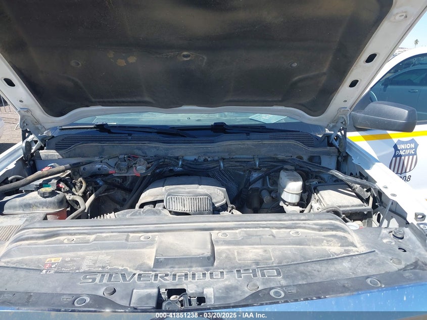 2018 CHEVROLET SILVERADO 2500HD VIN: 1GC2KUEG0JZ330959