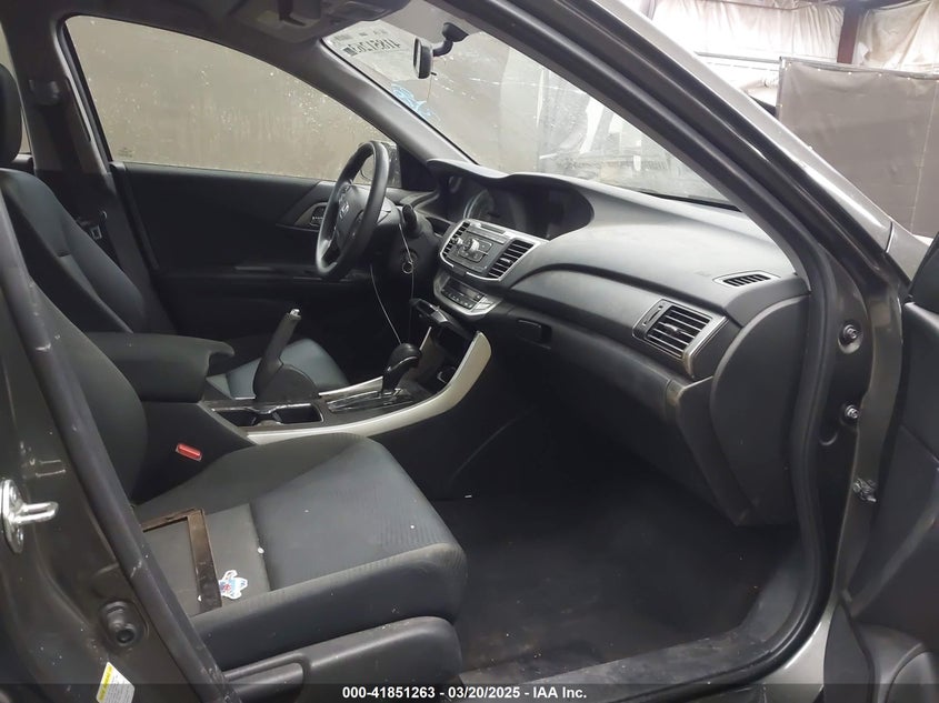 2015 HONDA ACCORD VIN: 1HGCR2F36FA103279