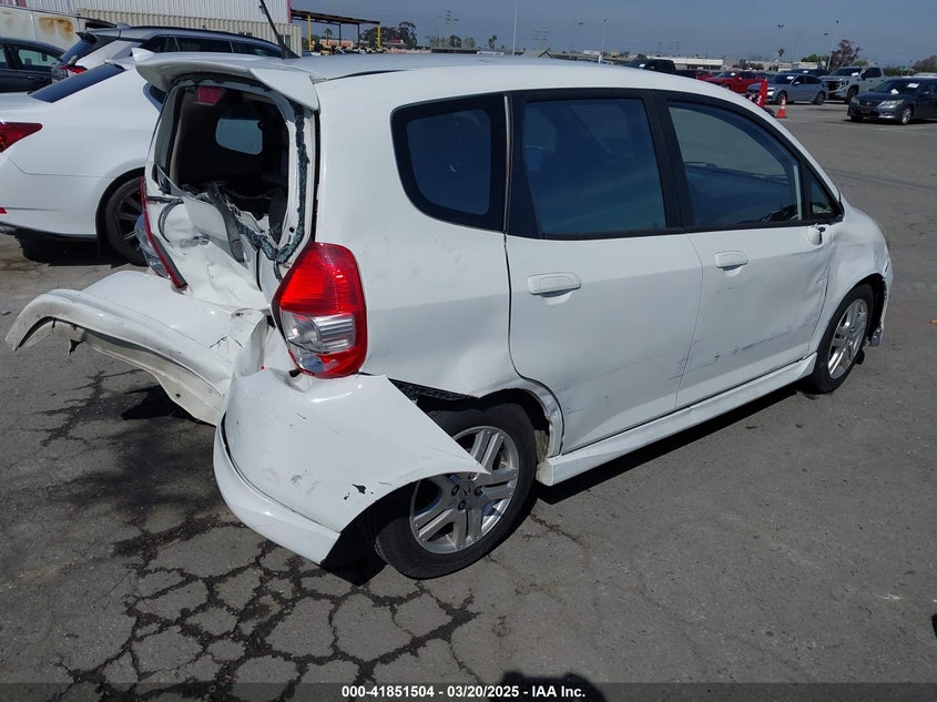 2007 HONDA FIT VIN: JHMGD38657S061824