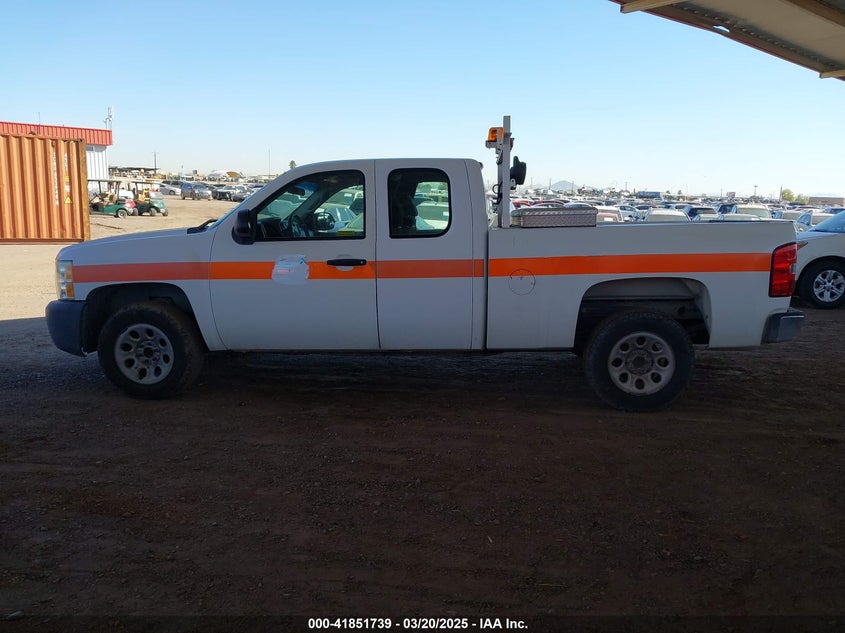 2007 CHEVROLET SILVERADO VIN: 1GCEC19077Z637107