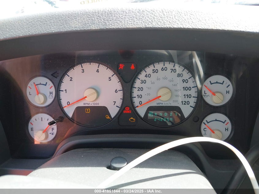 2008 Dodge Ram 1500 Slt VIN: 1D7HA18N18J221060 Lot: 41851844