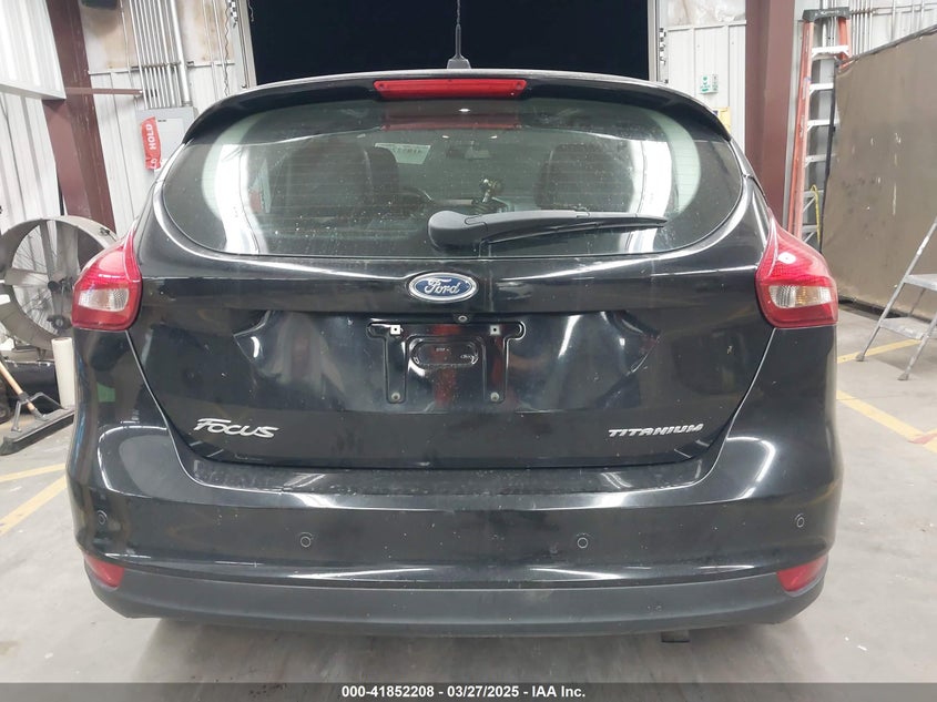 2017 FORD FOCUS VIN: 1FADP3N24HL272396